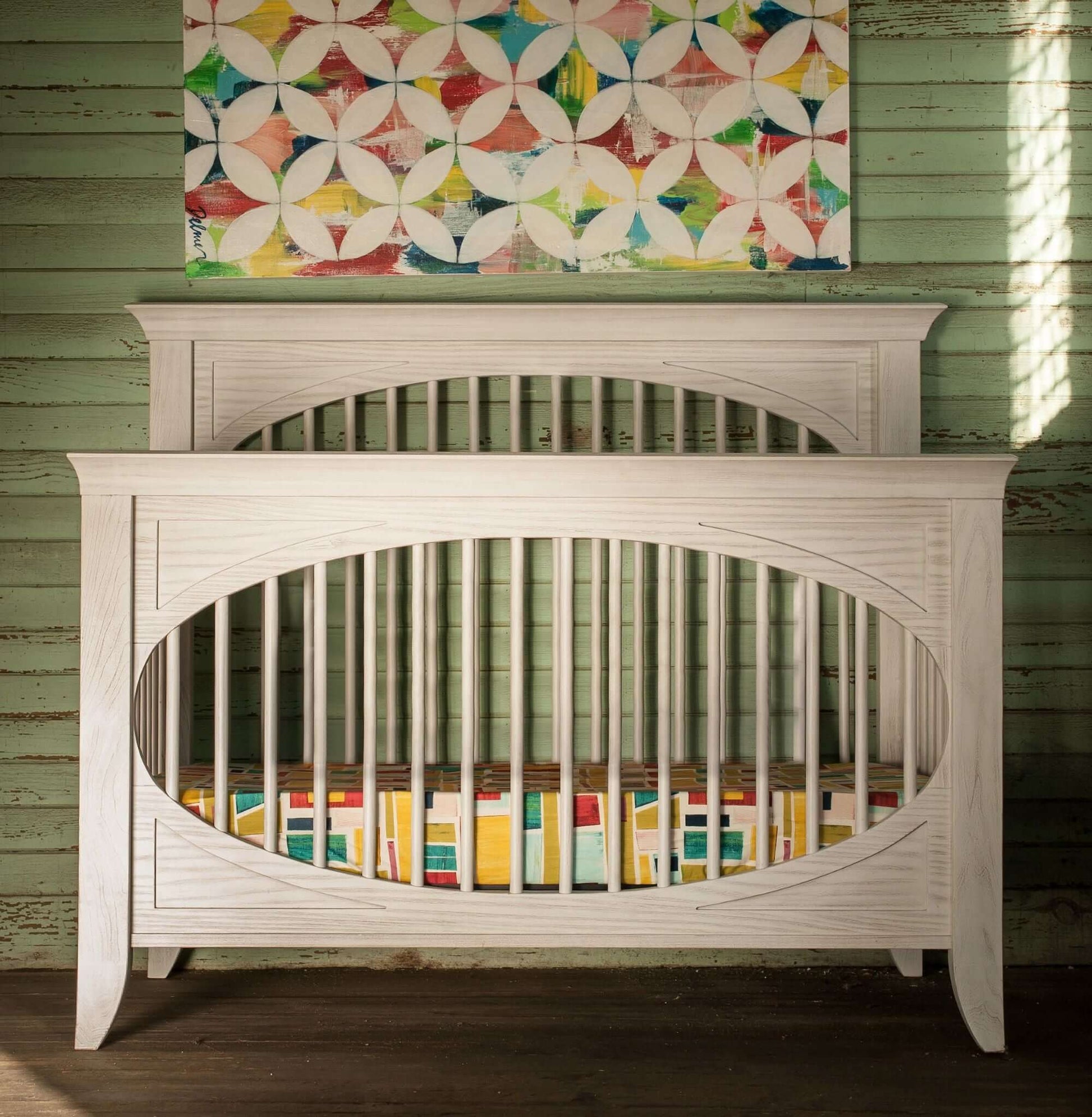 Cameo Oval Convertible Crib - Lifestyle Image Front View of Toddler Bed Steam