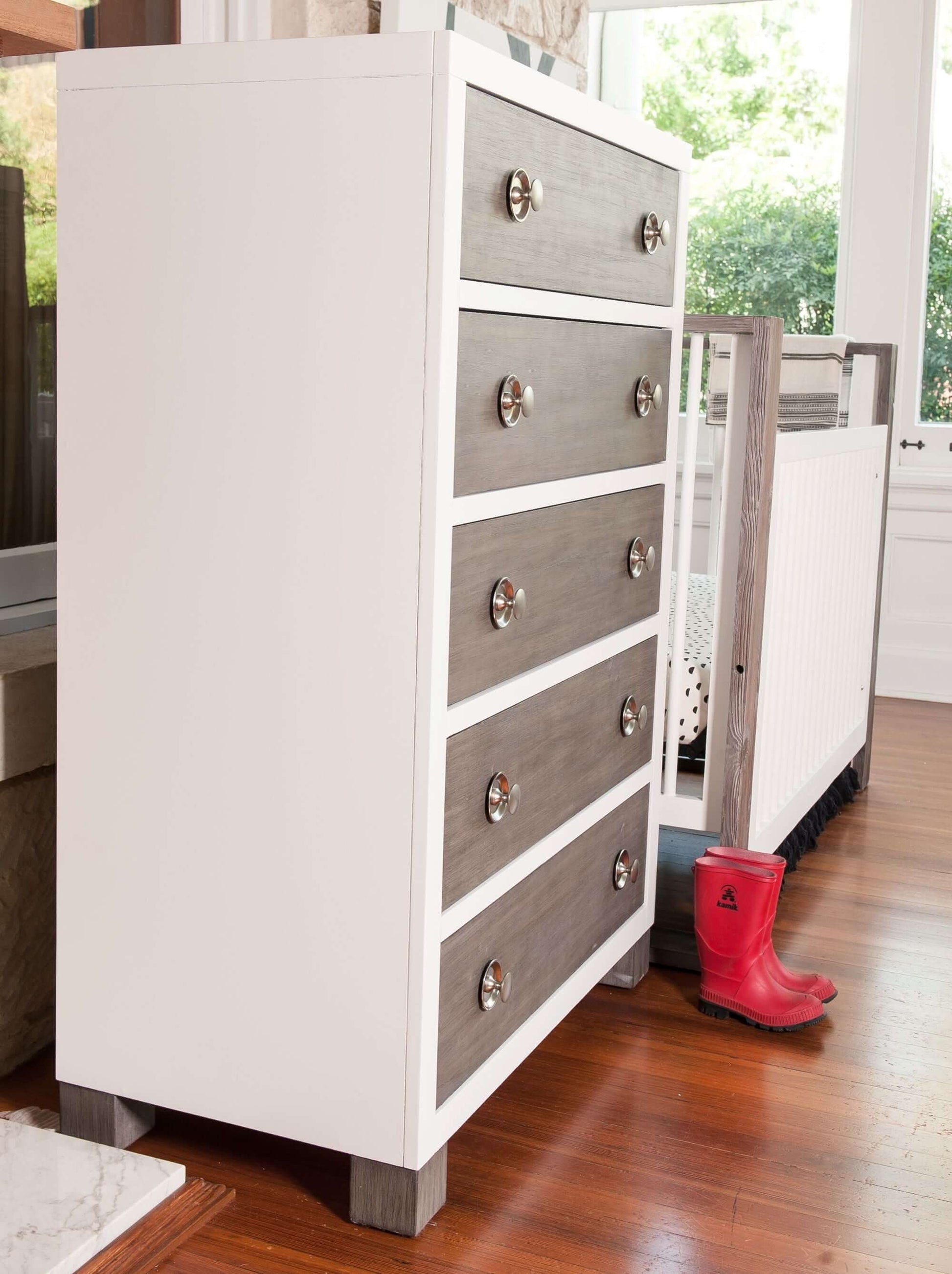 True 5 Drawer Dresser - Lifestyle Image Side View of 5 Drawer Dresser Mud with Snow
