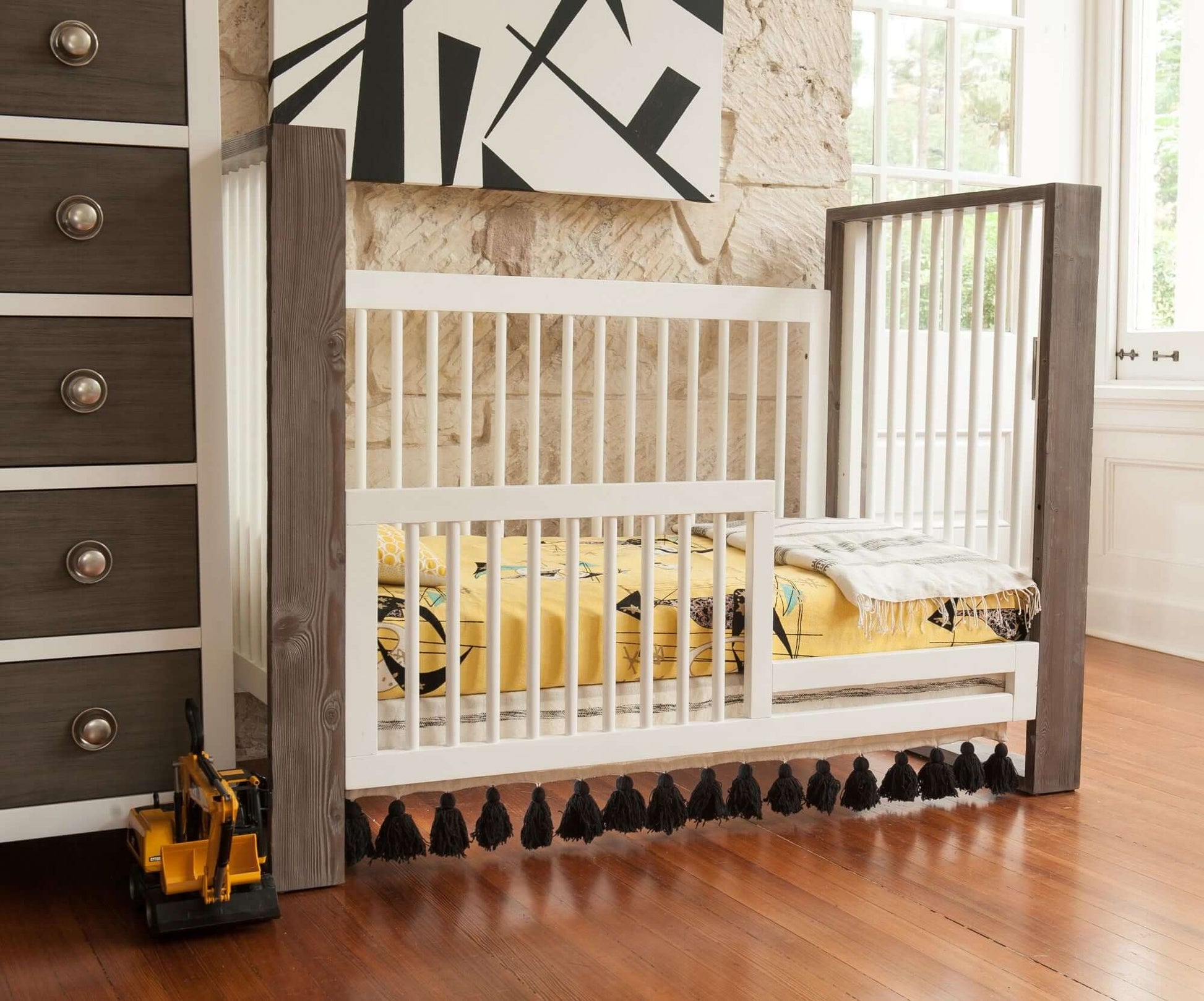 True Traditional 3 in 1 Crib -  Lifestyle Image of Traditional 3 in 1 Crib Mud with Snow