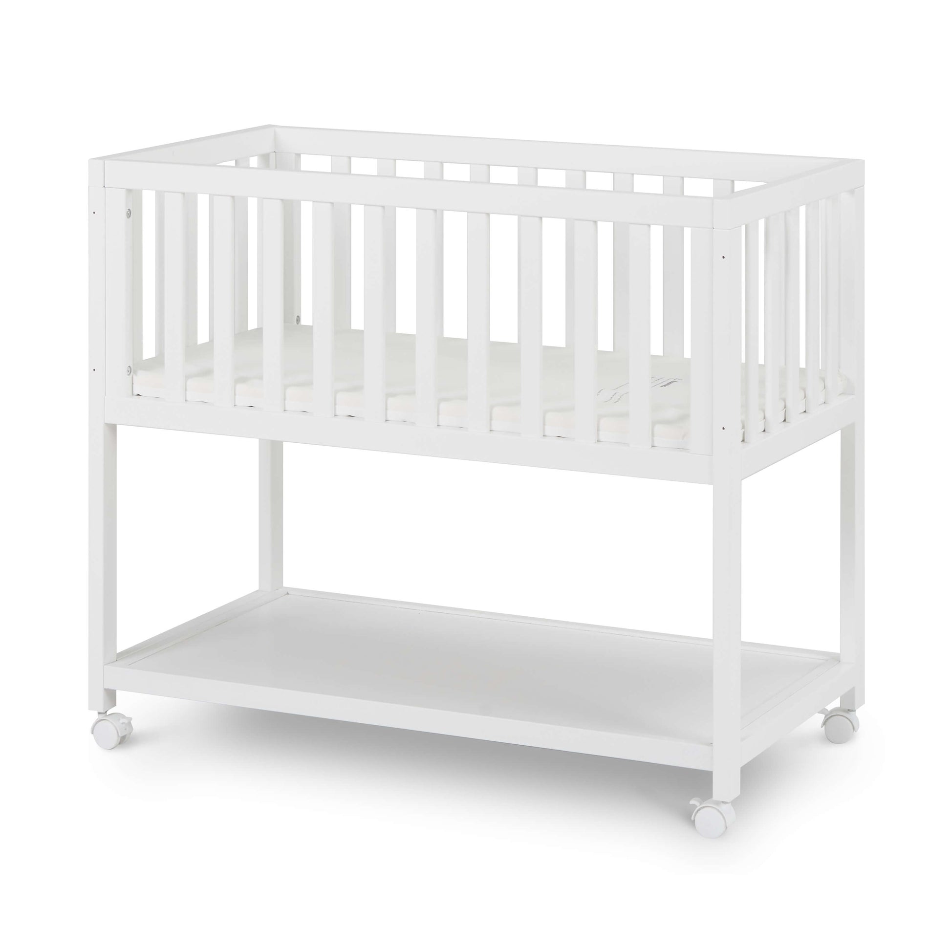 Mila Wooden Portable Bassinet - Inclined Side View of Daybed Mila Wooden Portable Bassinet White