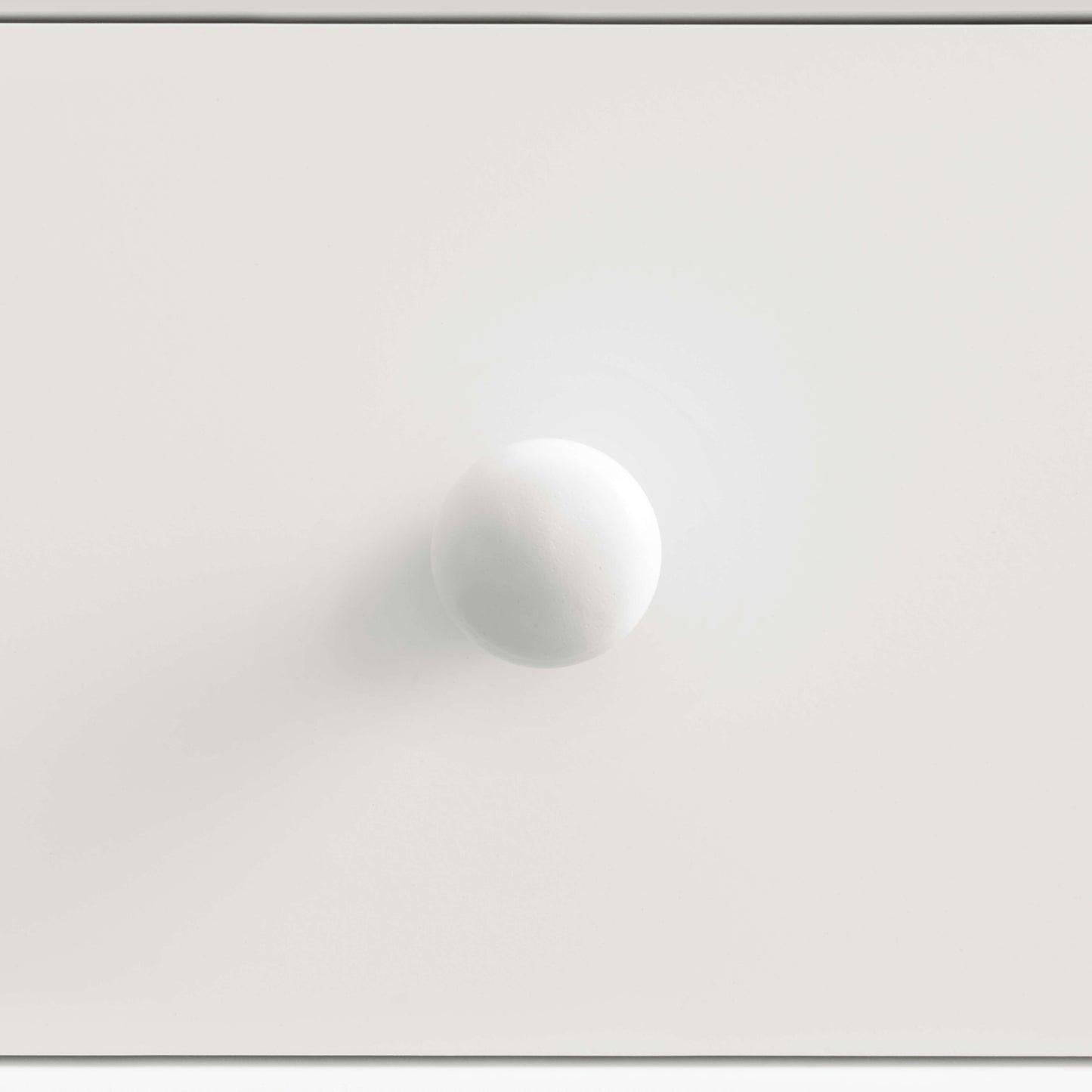 Dawson 3 Drawer Dresser - Front View of Knob of Dawson 3 Drawer Dresser White