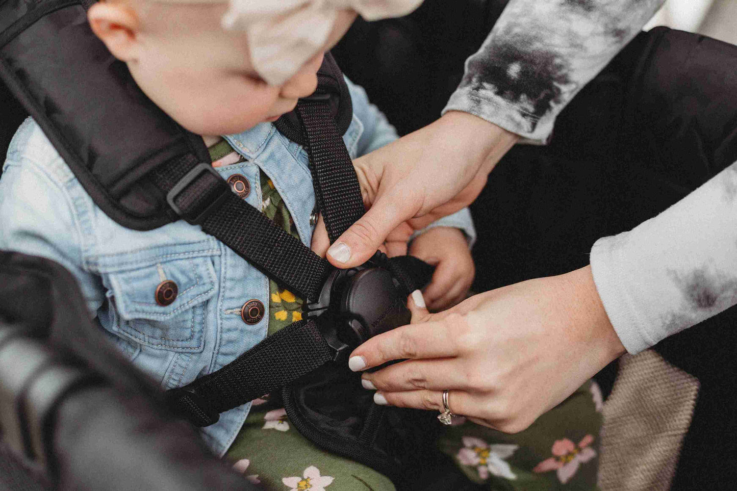 W2 Luxe Double Stroller Wagon - Zoomed Lifestyle Image of Baby Harness-1