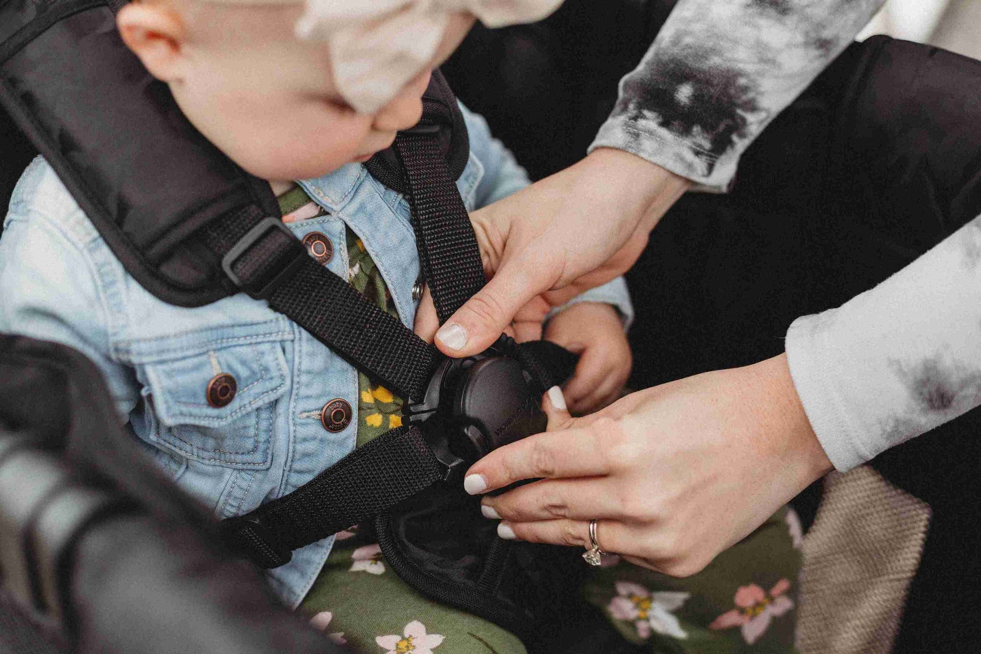 W2 Luxe Double Stroller Wagon - Zoomed Lifestyle Image of Baby Harness-1