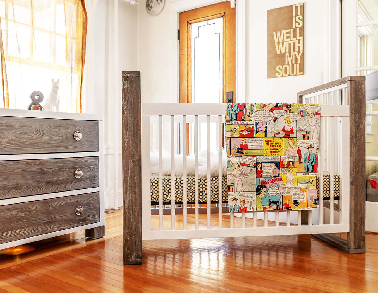 True Traditional 3 in 1 Crib -  Lifestyle Image of Traditional 3 in 1 Crib Mud with Snow