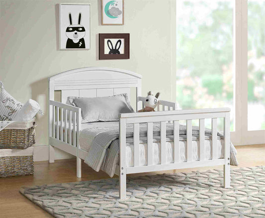 Baldwin Toddler Bed - Lifestyle Image of Toddler Bed White