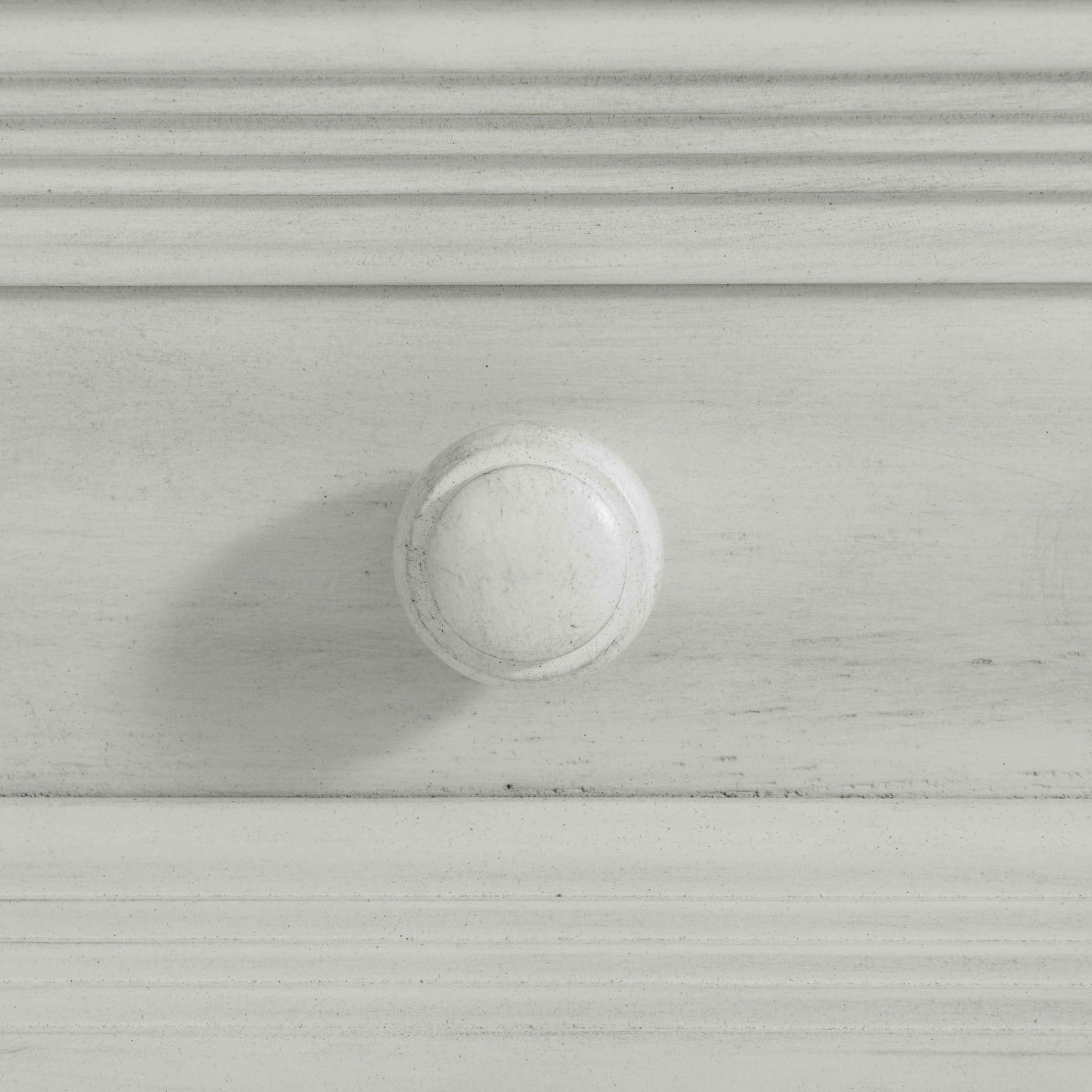 Weston 7 Drawer Dresser - Zoomed Front View of knob of Weston 7 Drawer Dresser