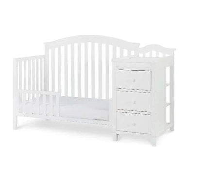 AFG Kali II 4-in-1 Crib and Changer - White side 4