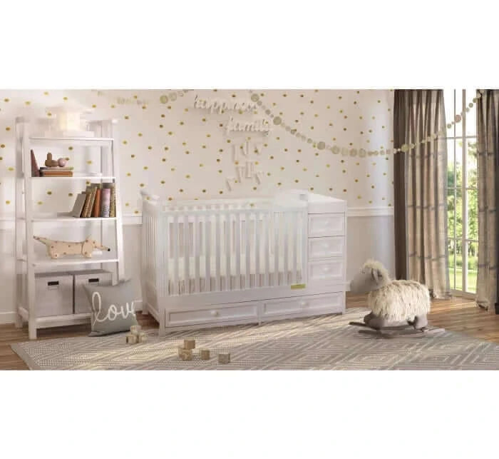 AFG Daphne 3 in 1 Crib and Changer Combo - Room view